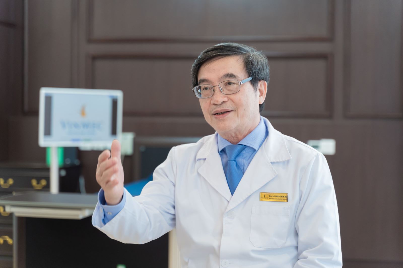 TTND. GS. TS Phạm Đức Huấn, Giám đốc Trung tâm Tiêu hóa - Gan mật - Tiết niệu Vinmec  Times City, Chủ tịch Hội đồng ghép gan