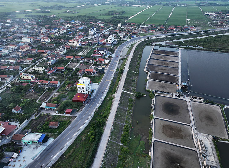 Sau 15 năm triển khai, chương trình nông thôn mới đã đạt được nhiều kết quả tích cực.