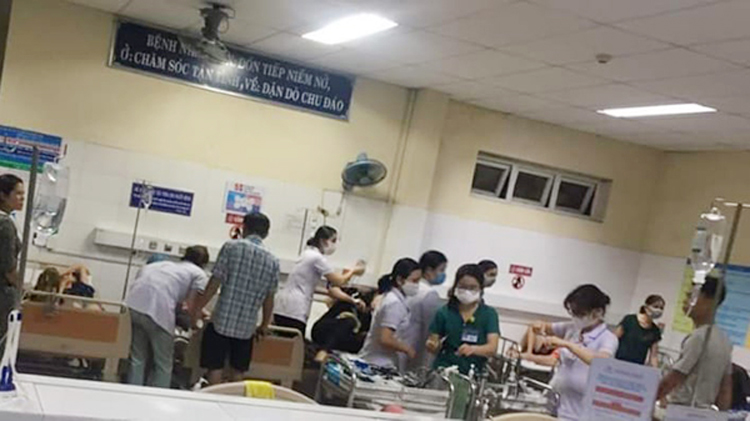 Những bệnh nhân được chăm sóc tại Trung tâm y tế huyện Hòa Vang.