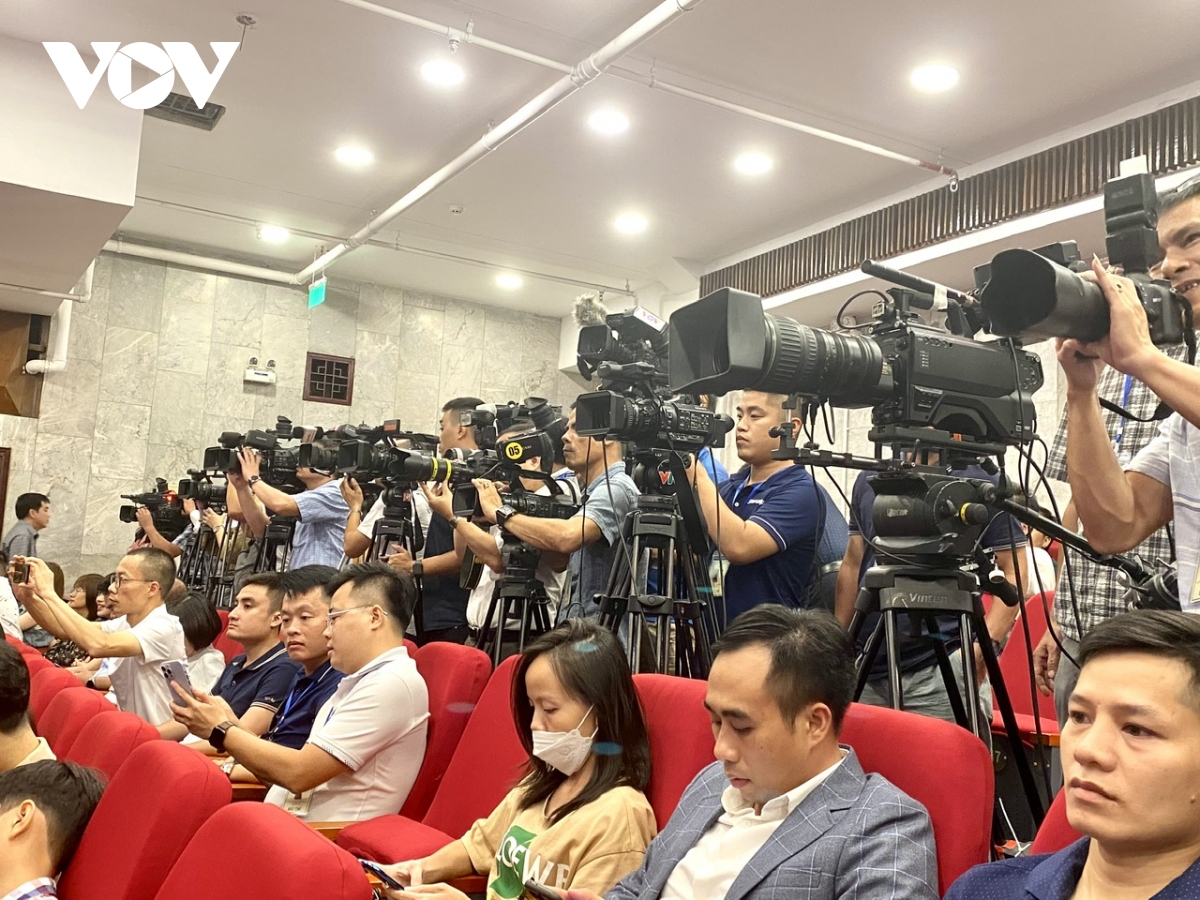 Truyền thông số mang lại cho người dùng có thể truy cập, tìm kiếm và tiếp cận nguồn thông tin khổng lồ.