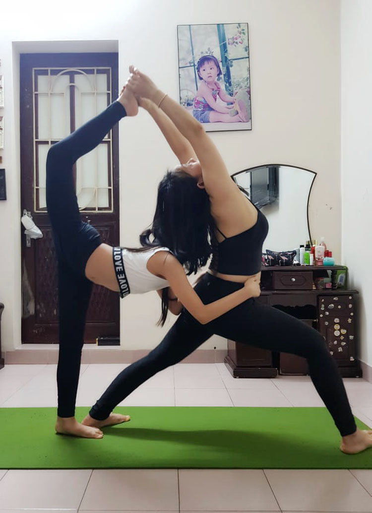 Việc tập luyện thông qua yoga sẽ giúp bạn cân bằng và nuôi dưỡng tinh thần.