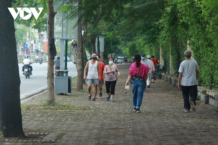 Hà Nội lại tạm dừng các hoạt động thể dục, thể thao ngoài trời.