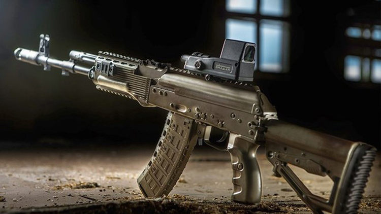 Súng trường AK-12 của Nga. Ảnh: Sputnik