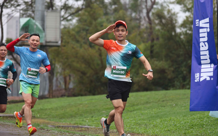 Vinamilk đồng hành cùng hơn 1000 các y bác sĩ, nhân viên y tế, runner tham gia giải “Run With Me - Cộng Đồng Khỏe”